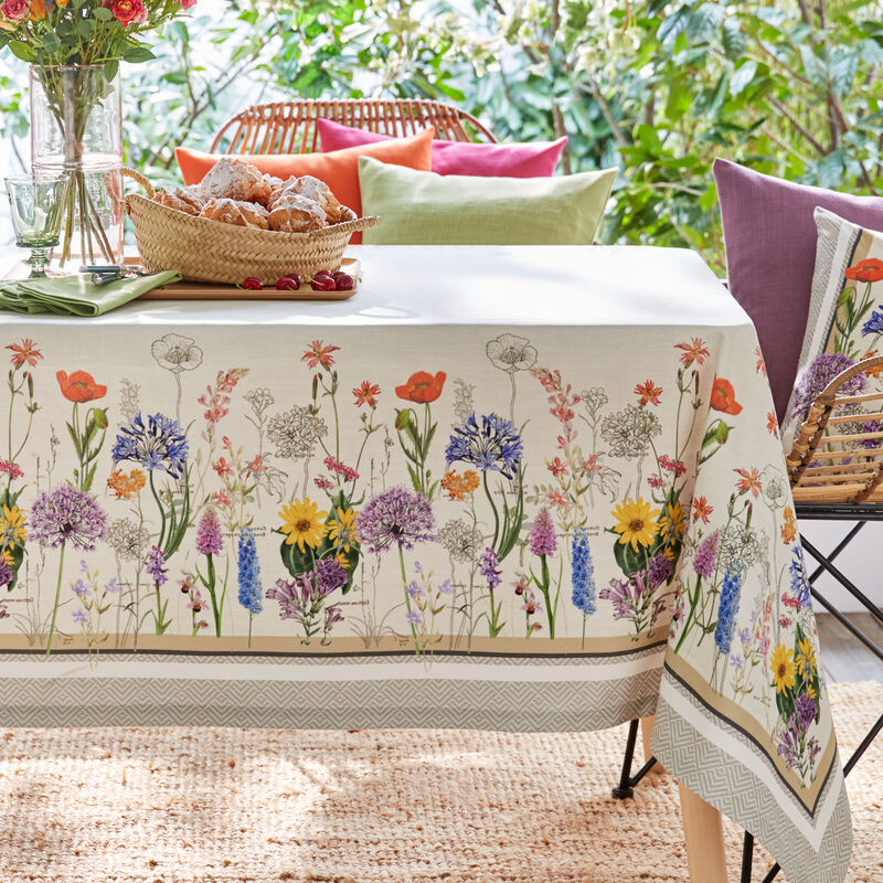 Einladende Tischdecke mit Wildblumen-Bordre