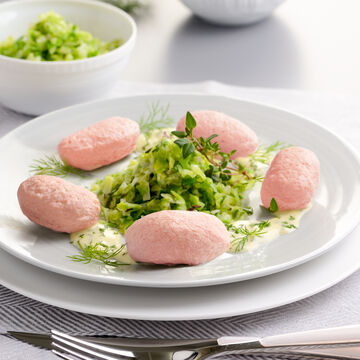 Produktbild fr 'Lachsklchen in Dill-Senfsauce mit Spitzkohlpree'