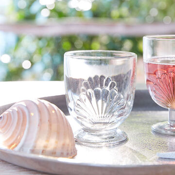 Produktbild fr 'Wasserglser mit Muschel-Dekor zaubern den Sommer auf den Tisch'