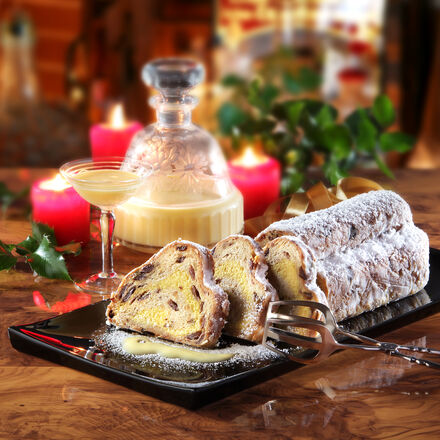 Produktbild fr 'Innovative Spezialitt: Feinster Weihnachts-Stollen mit Eierlikr-Marzipan Fllung'