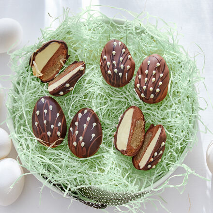 Produktbild fr 'Lukullische Fllung: Pasteten-Eier aus Trffelcreme Marc de Champagne, Edelmarzipan, Nougat'